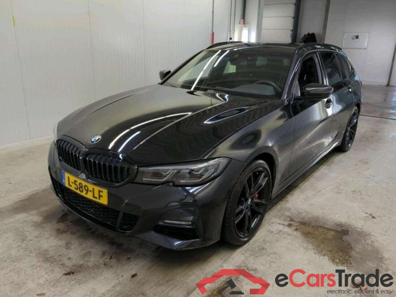 BMW 3-serie Touring 320i Bns Ed. Pl..