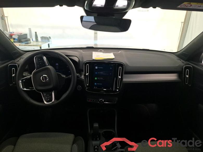 XC40 Momentum 2WD 2.0 B3 163 DCT 7 Black Edition #5