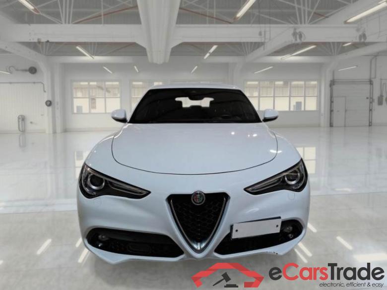 ALFA ROMEO STELVIO / 2017 / 5P / SUV 2.2 TD 190 CV SUPER BUSINESS AT8 Q4 #6
