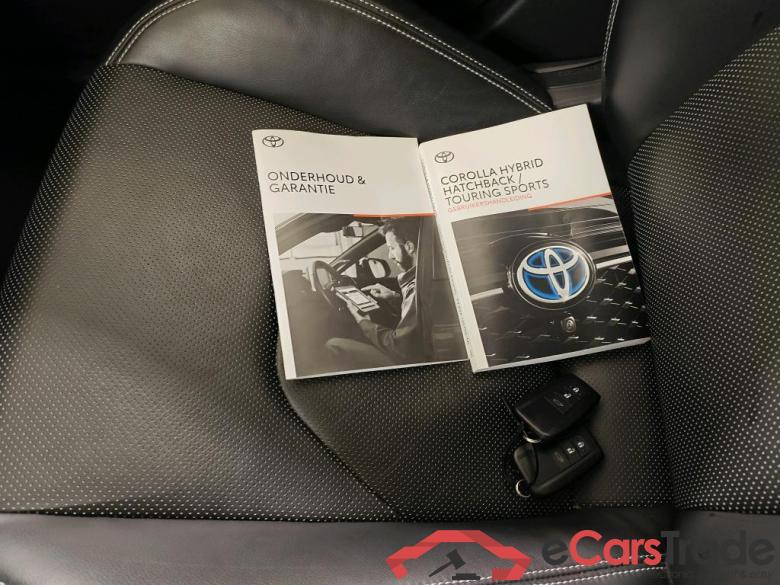 Toyota Corolla Touring Sports 2.0 Hybrid Premium 5d + Pano #4