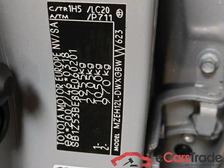 Toyota Corolla Touring Sports 2.0 Hybrid Premium 5d + Pano #6