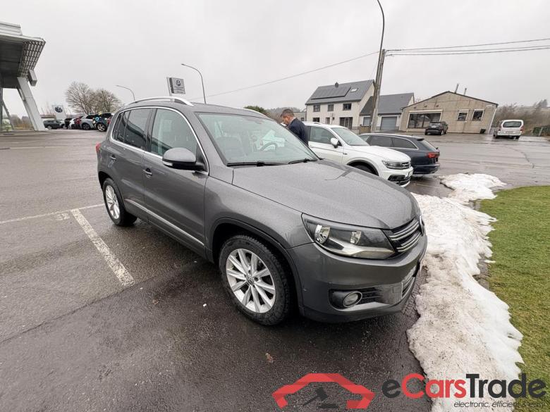 VOLKSWAGEN Tiguan Tiguan Sport & Style 2.0 TDI SCR BlueMotion Technology 110 kW (150 ch) 6 vitesses manuel #2