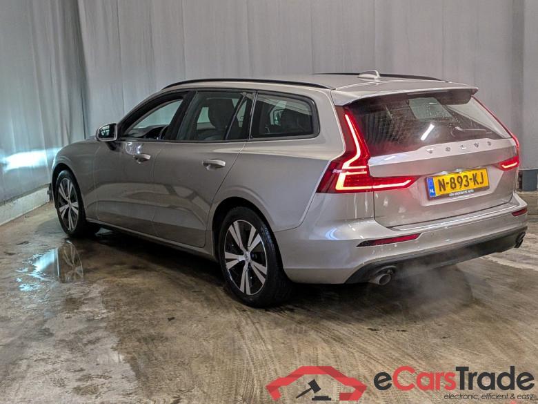 VOLVO V60 2.0 B3 Mom. Adv. #4