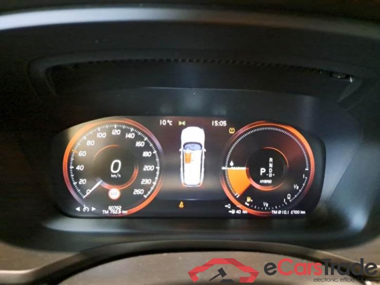 VOLVO V60 / 2019 / 5P / STATION WAGON T6 PLUG-IN AWD AUTOM.RECH.R-DESIGN #4