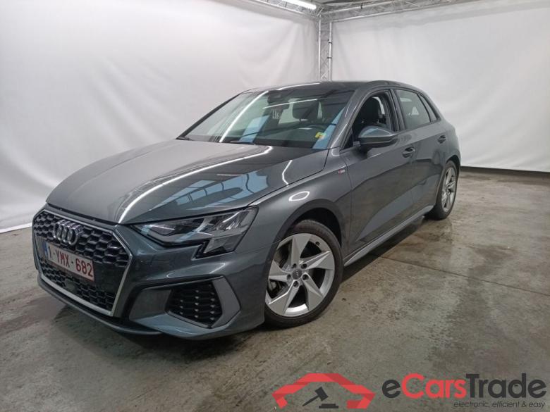 Audi A3 Sportback 1.5 35 TFSi 110kW S tronic S line 5d #1