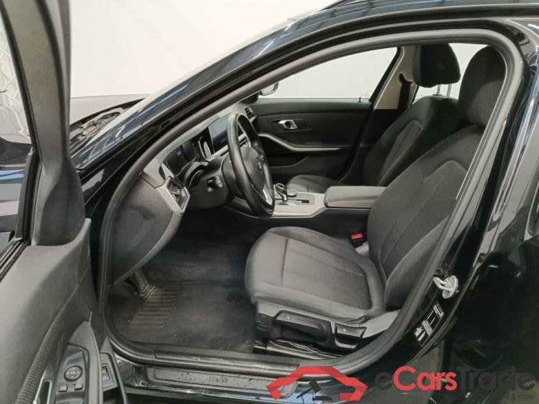 BMW 3 Reeks Touring 318dA (100 kW) 5d #3