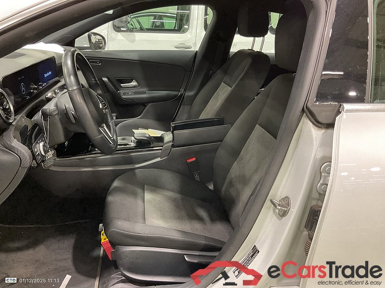 Mercedes CLA 180d SB Aut. LED-Xenon Widescreen Navi KeylessGo Camera Klima PDC ... #5