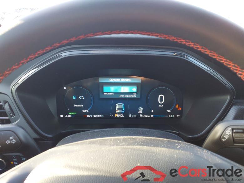 FORD Kuga 2.5 243CV Automático    ST-LINE X #4