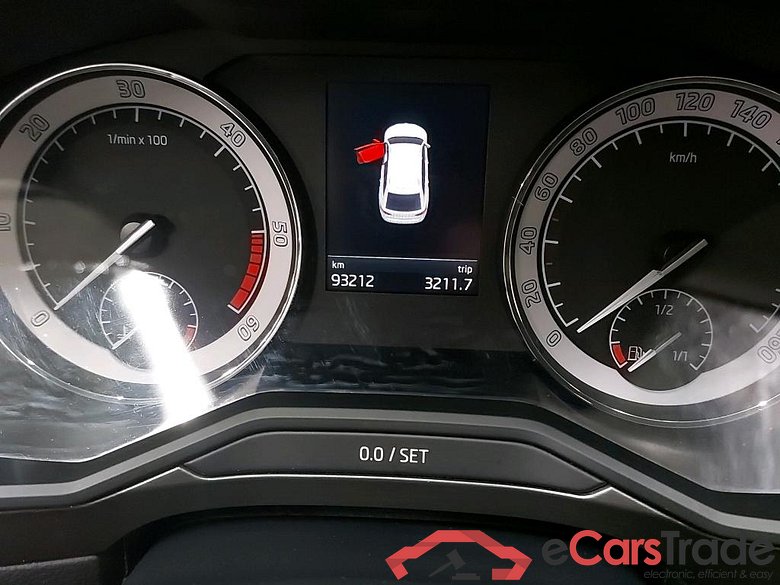 SKODA - SKO SUPERB COMBI CRTDI 150PK DSG7 Style Pack Corporate Plus & Comfort & GPS & Canton Sound #5