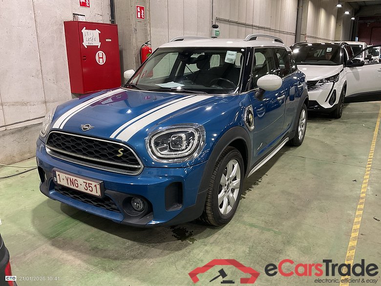Mini Cooper SE Countryman Facelift 1.5 Plug-In Hybrid 220Hp ALL4 Aut. LED-Xenon Navi KeylessGo Klima PDC ... #1