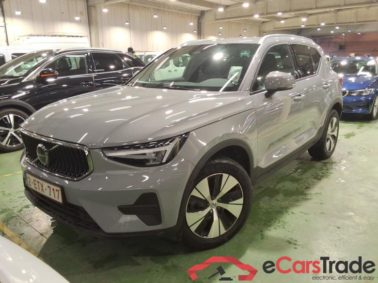 VOLVO XC40 2.0 B3 MHEV CORE DCT