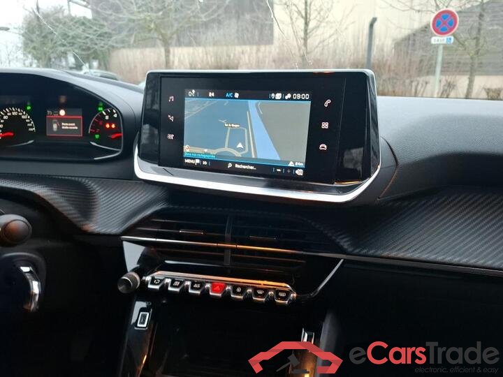 Peugeot 2008 1.2 PureTech Navi Klima PDC ... #6