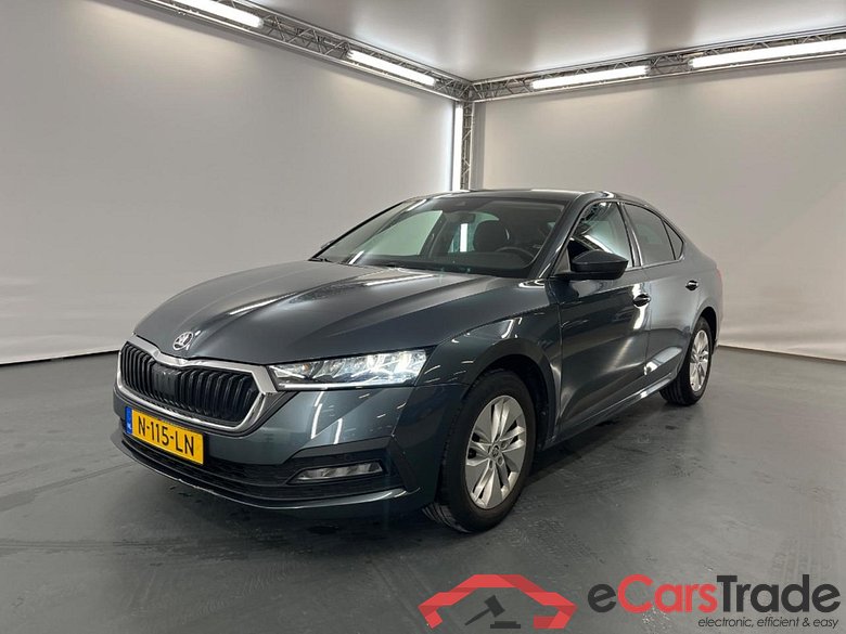 SKODA OCTAVIA 1.0 e-TSI Business Edition