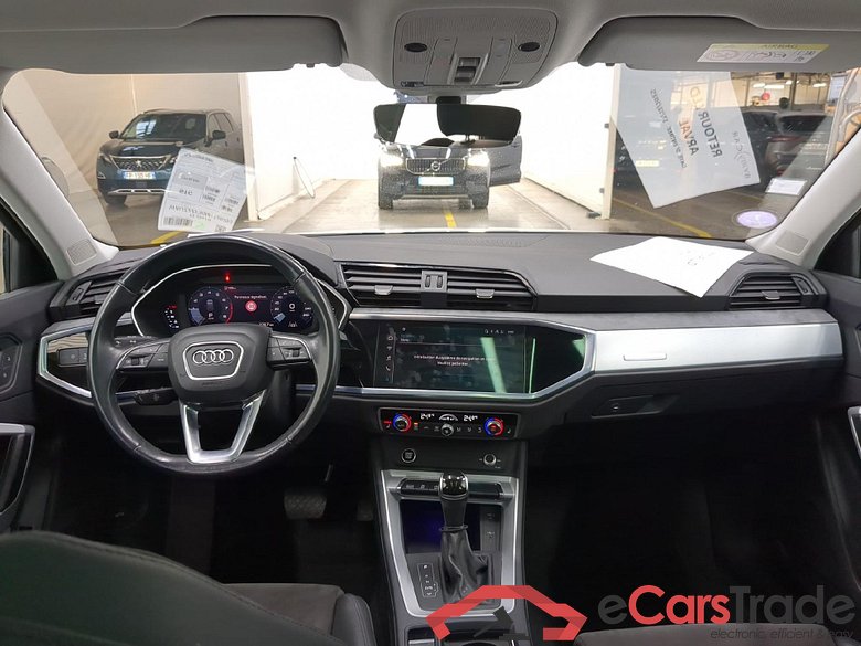 AUDI Q3 / 2018 / 5P / SUV 35 TFSI 150 MHEV S TRONIC DESIGN LUXE #5