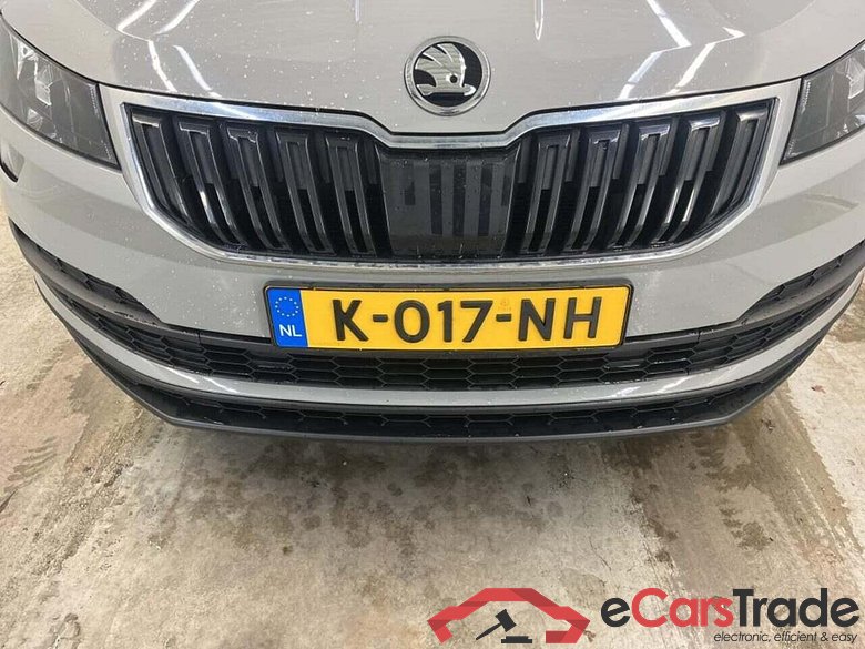 SKODA Karoq 1.5 TSI ACT Bus. Ed. #4