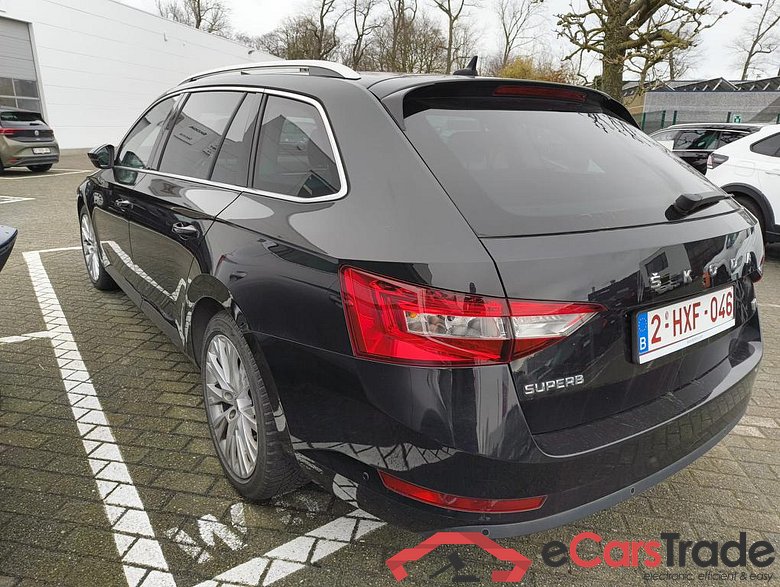SKODA Superb Combi PHEV Superb Wagon Style 1,4 TSI iV 160 kW 6-speed automat. #3