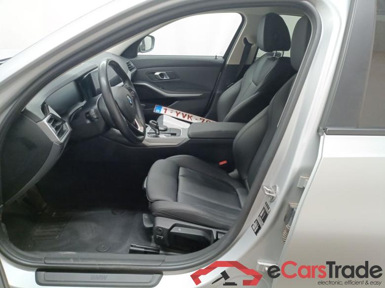BMW 3 Reeks Berline 318dA (110 kW) 4d #3