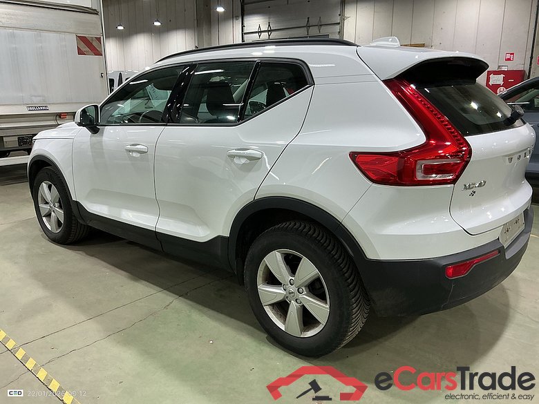 Volvo XC40 1.5 T2 LED Virtual ACC Navi KeylessGo Klima PDC ... #4