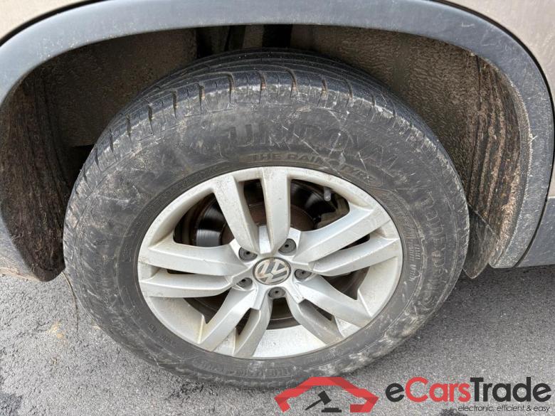 VOLKSWAGEN Tiguan Tiguan Trend & Fun 2.0 TDI SCR BlueMotion Technology 81 kW (110 ch) 6 vitesses manuel #4