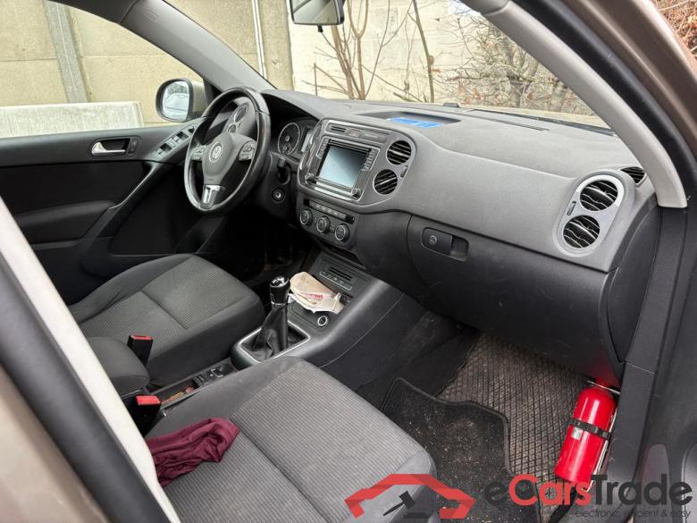 VOLKSWAGEN Tiguan Tiguan Trend & Fun 2.0 TDI SCR BlueMotion Technology 81 kW (110 ch) 6 vitesses manuel #6