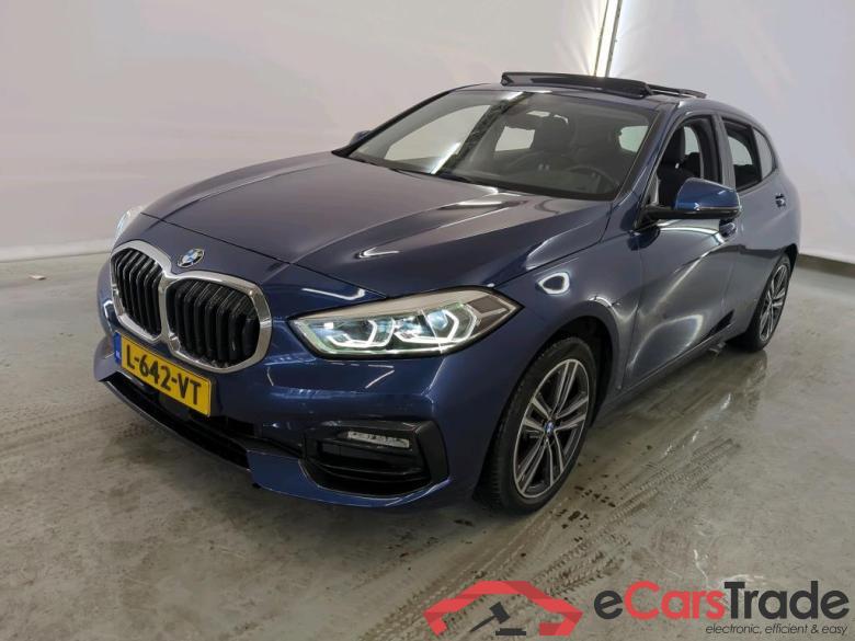 BMW 1 Serie 118iA Sport Line 5d + Pano #1
