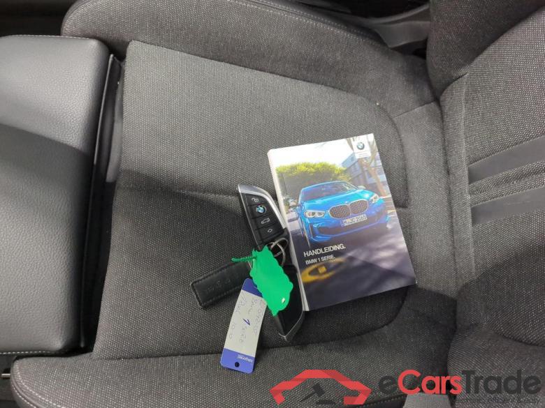 BMW 1 Serie 118iA Sport Line 5d + Pano #4
