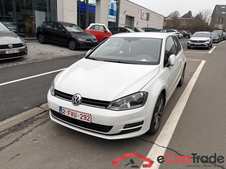 VOLKSWAGEN Golf VII Golf  Highline 1.6 TDI BlueMotion Technology 77 kW (105 ch) 5 vitesses manuel