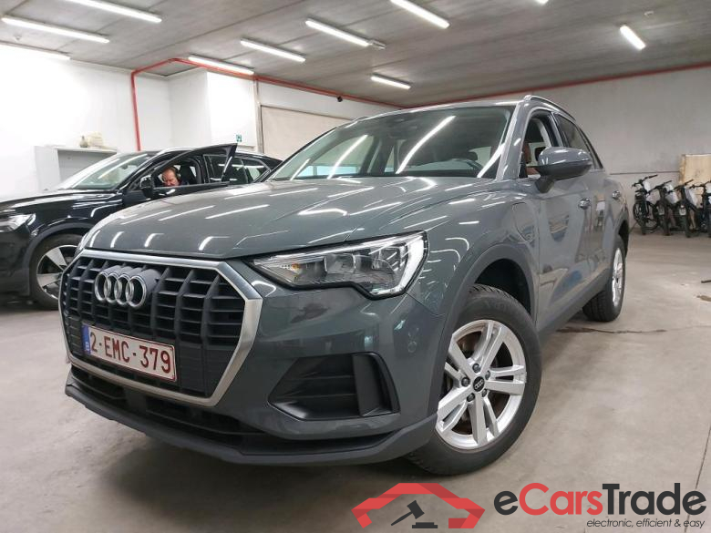 AUDI - AUD Q3 45 TFSI e 245PK S-Tronic Pack Business Plus & Adaptive Cruise & Towing Hook  * HYBRID *