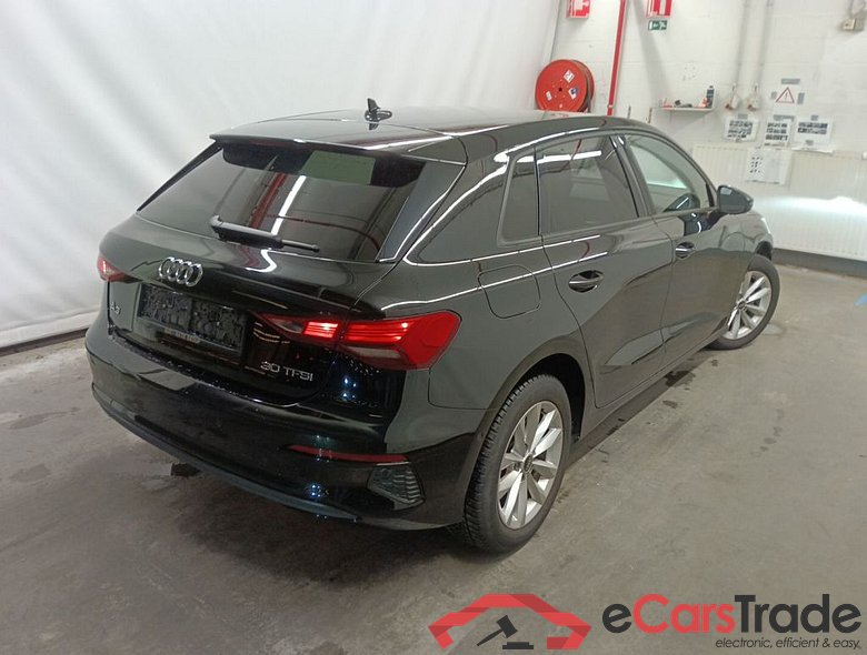 Audi A3 Sportback 1.0 30 TFSi 81kW S tronic Business Edit. 5d #2