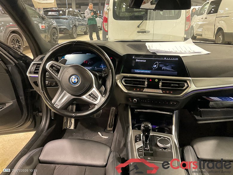 BMW 320e Plug-In Hybrid M-Sport Aut. Pano LED-Xenon LC-Pro Ambient Navi 1/2 Sport-Leather-Alcantara KeylessGo Camera Klima PDC ... #6