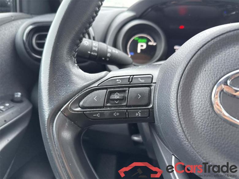 TOYOTA YARIS 1.5 Hybrid TeamNL #5