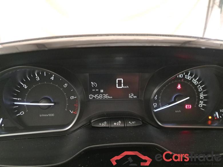 208 Affaire Premium Pack 1.2 80CV BVM5 E6dT #6