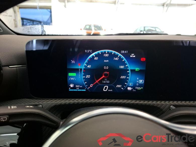 MERCEDES-BENZ Classe A Compact / 2018 / 5P / Berline A 250 e Business Line 8G-DCT #6