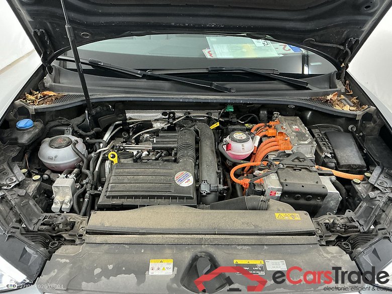 AUDI Q3 1.4 45 TFSI E S TRONIC S LINE #6