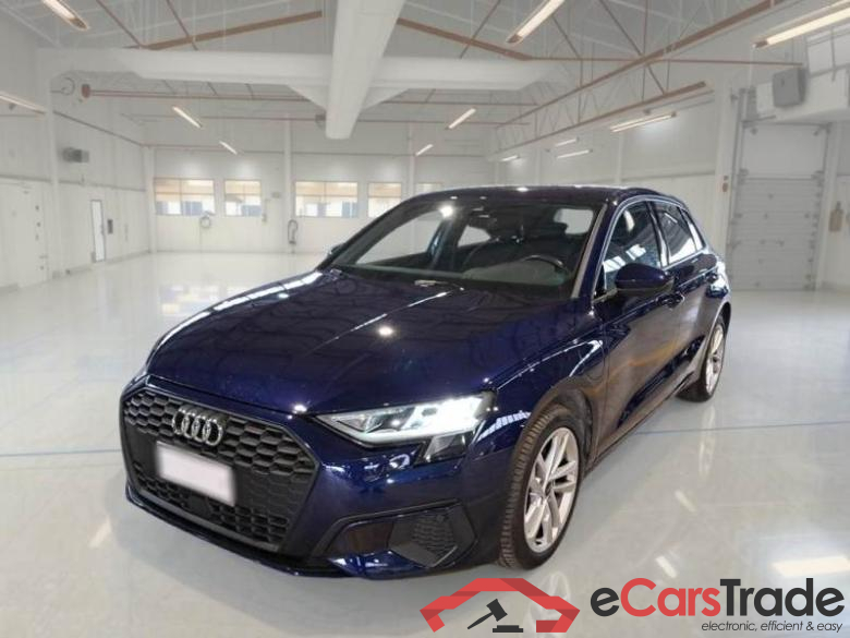 AUDI A3 / 2020 / 5P / BERLINA 40 TFSI E S TRONIC S. BACK