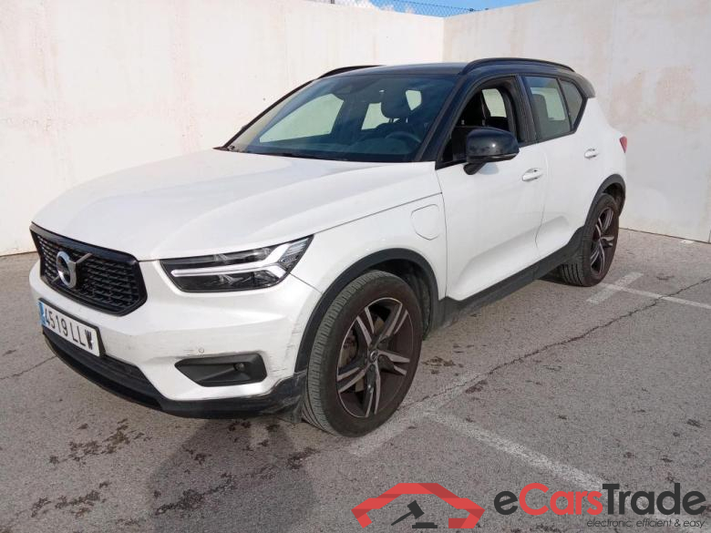 VOLVO XC40 / 2017 / 5P / todoterreno 1.5 T4 Twin Recharge R-Design Auto