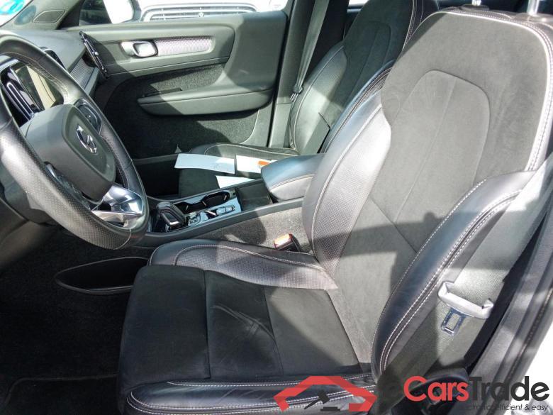 VOLVO XC40 / 2017 / 5P / todoterreno 1.5 T4 Twin Recharge R-Design Auto #6