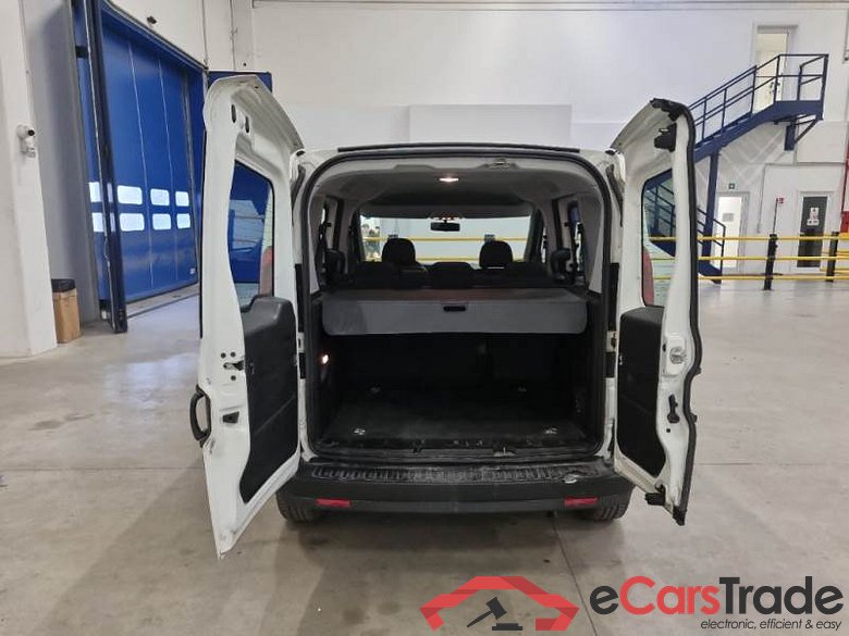 FIAT DOBLÒ CARGO / 2014 / 5P / COMBI CH1 EASY 1.6 MJET 105CV E6D-F N1 #5
