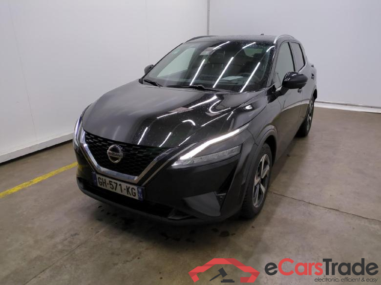 NISSAN Qashqai 5p Crossover 1.3 DIG-T 140 Tekna