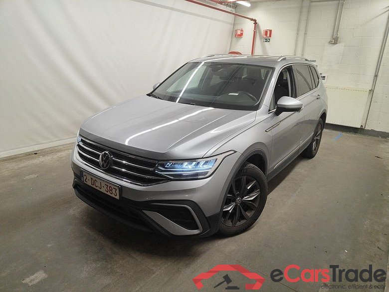 Volkswagen Tiguan Allspace 1.5 TSI Life Business 5d #1