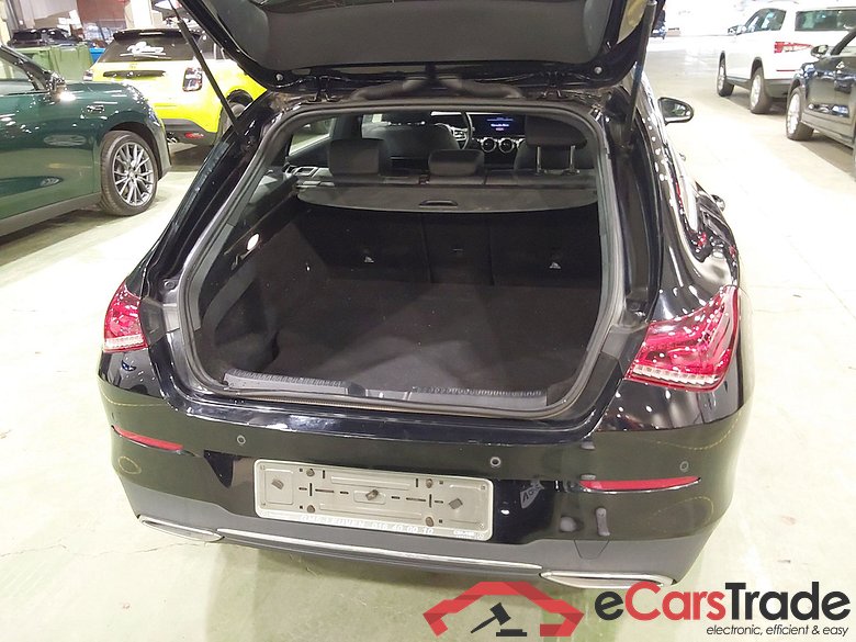 MERCEDES-BENZ CLA - Klasse 1.3 CLA 250 E BUSINESS SOLUTION DCT #3