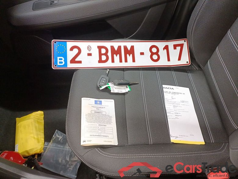 Dacia Sandero SCe 65 Comfort 5d #4