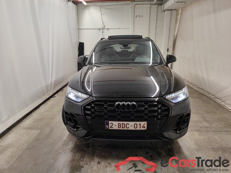 Audi Q5 Business Edition S line 40 TDI quattro 5d #5