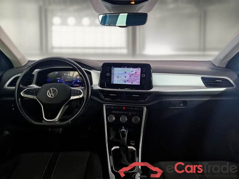 VOLKSWAGEN T-ROC / 2021 / 5P / SUV 2.0 TDI SCR LIFE DSG #3