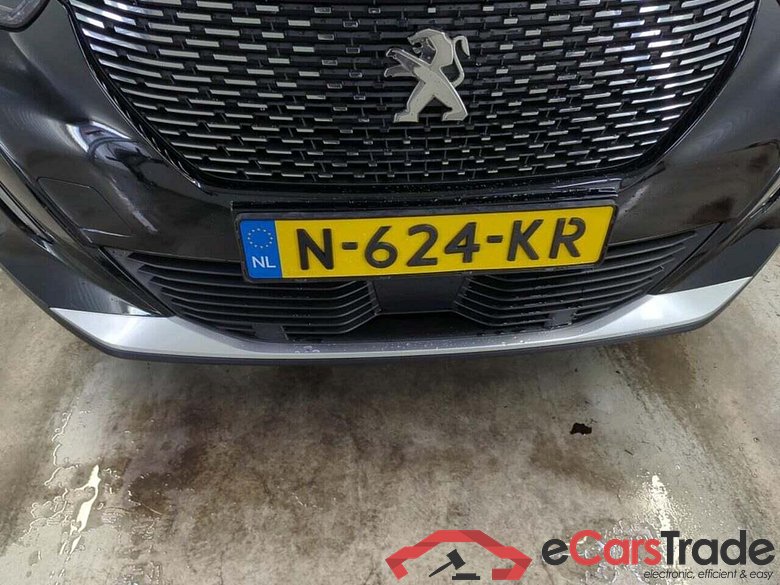 PEUGEOT 2008 1.2 PureTech Allure #4