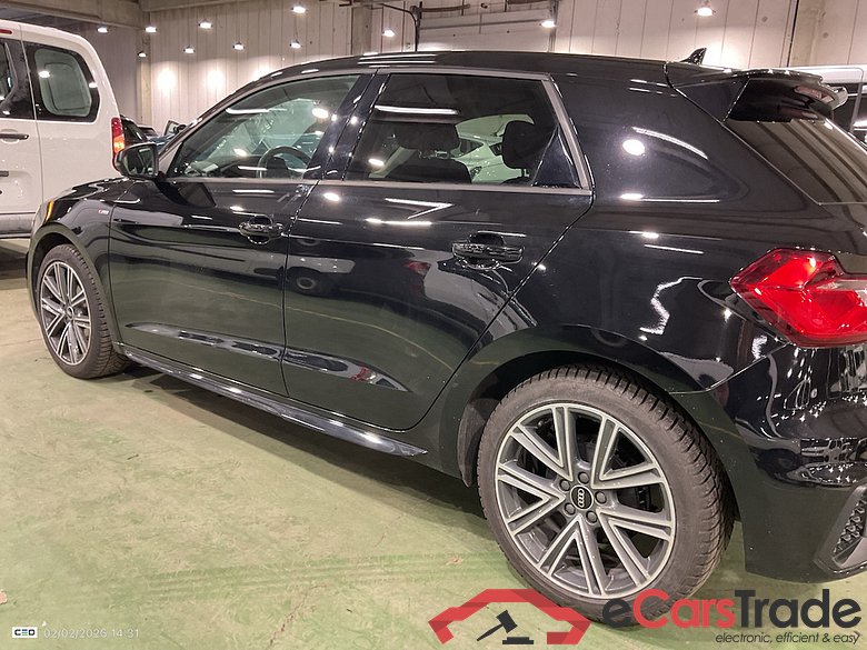 AUDI A1 SPORTBACK 1.0 25 TFSI S TRONIC S LINE BUSINESS ED. #3