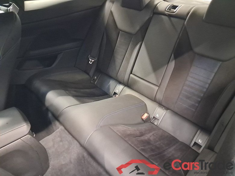 BMW 4 Reeks Coupé 430i 2d #3