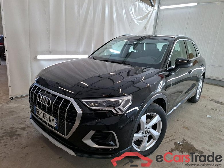 AUDI Q3 / 2018 / 5P / SUV 35 TFSI 150 MHEV S TRONIC DESIGN LUXE #1