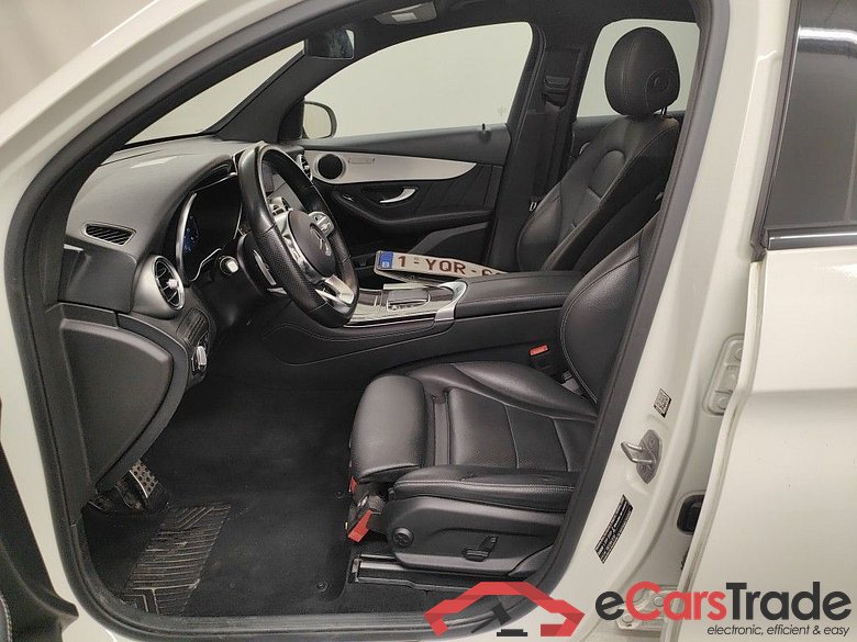Mercedes-Benz GLC Coupé GLC 300 de 4MATIC 5d #3