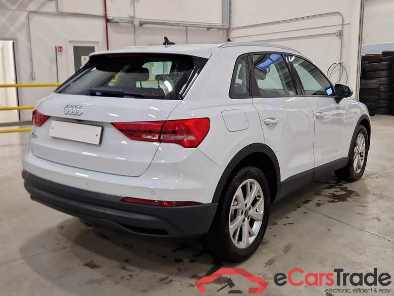 AUDI Q3 / 2018 / 5P / SUV 35 TDI S TRONIC #2